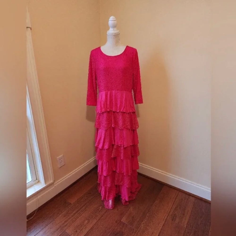 Dainty Jewells Dreaming in Vintage. Pink. New with Tags. Size small